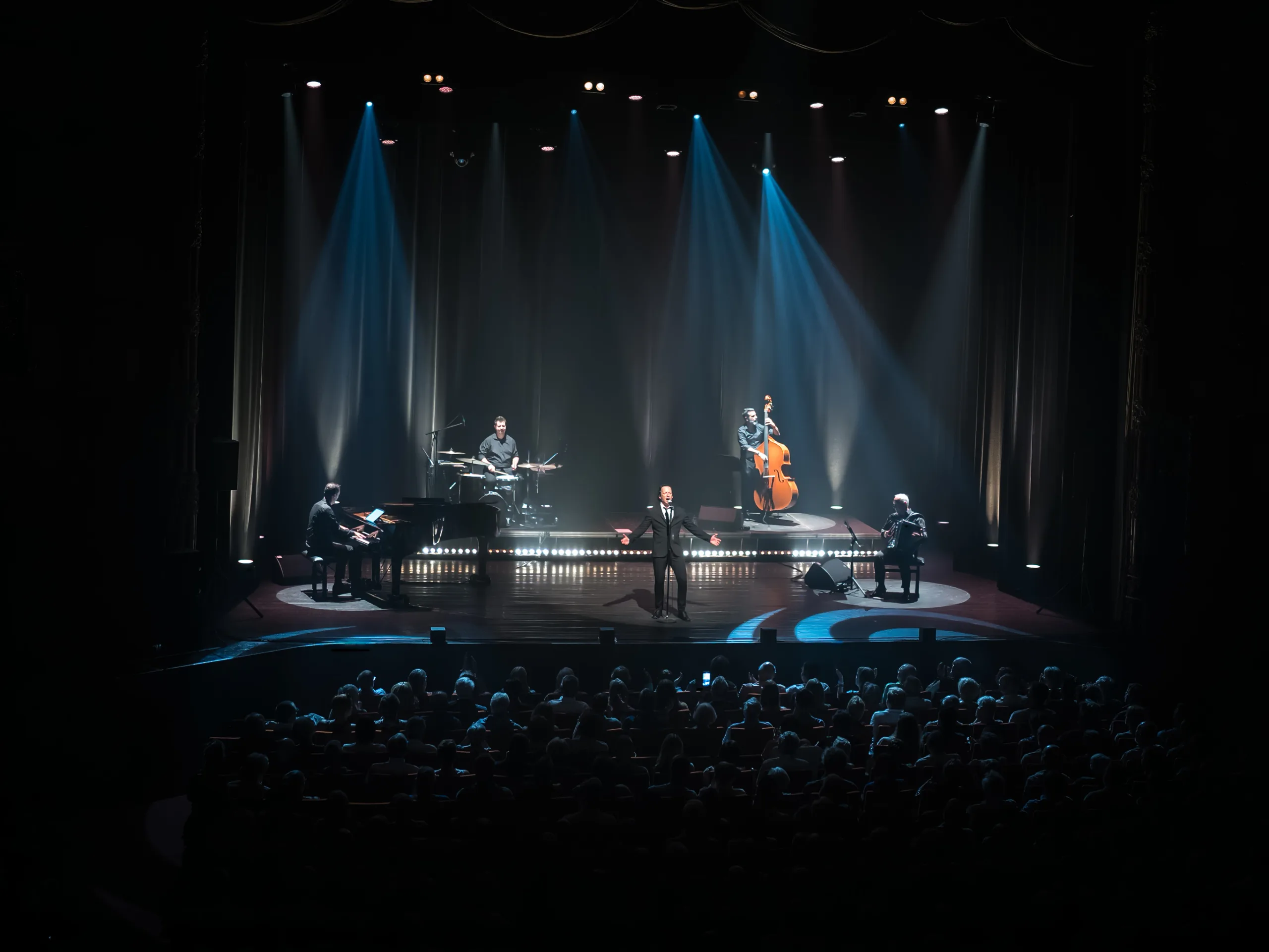 HOMMAGE À BREL, le 15 novembre 2025, Place des Arts, par Olivier Laurent